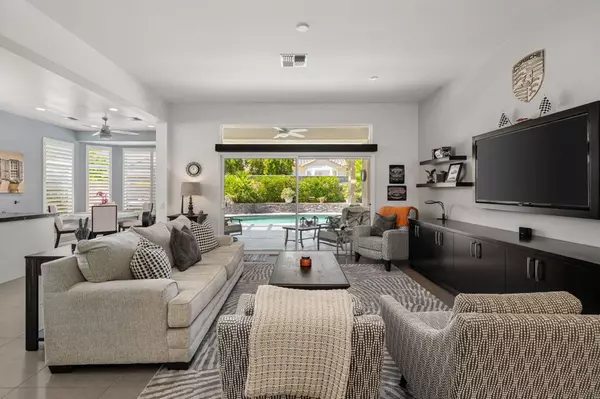 36627 Crown ST, Palm Desert, CA 92211