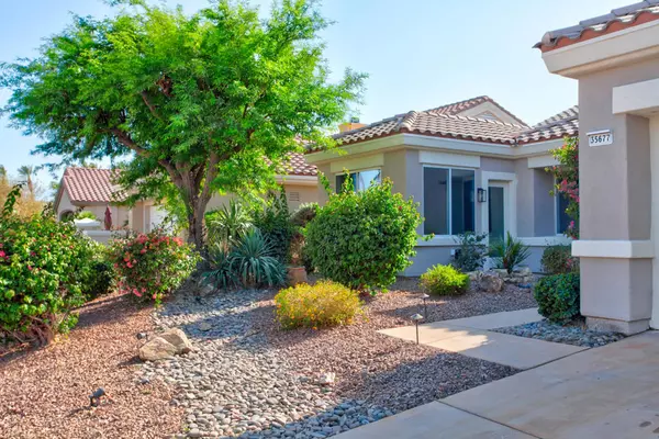 35677 Inverness AVE, Palm Desert, CA 92211