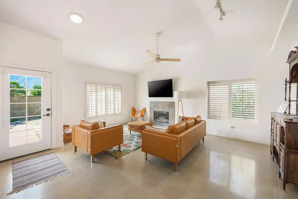 Palm Springs, CA 92262,2190 N Paseo De Anza