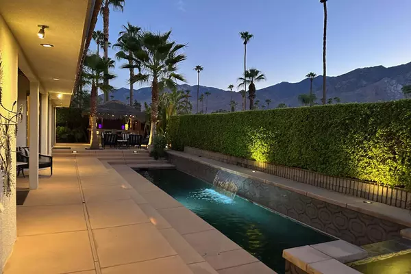 1311 Fuego CIR, Palm Springs, CA 92264
