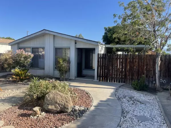 Indio, CA 92201,81641 Avenida 48 #108