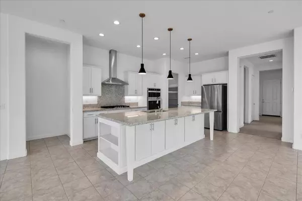 Rancho Mirage, CA 92270,87 Zinfandel