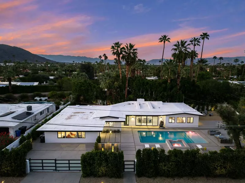 760 E Sonora RD, Palm Springs, CA 92264