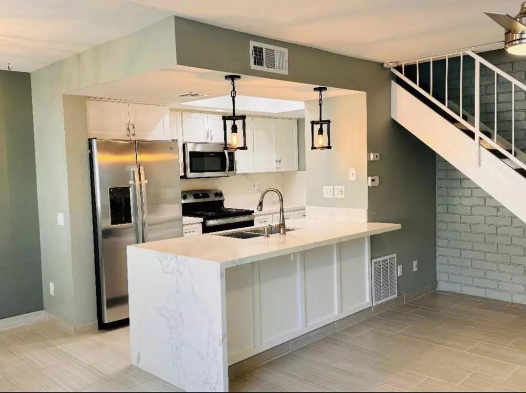 Palm Desert, CA 92260,72673 Raven Rd #3