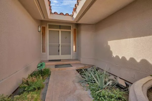 Rancho Mirage, CA 92270,9 Lake Shore DR