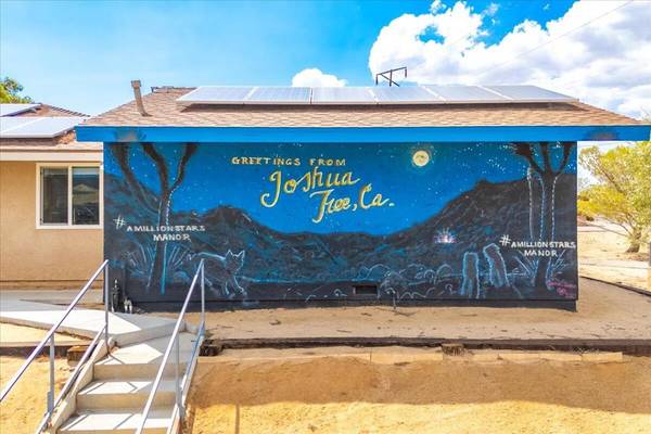 Joshua Tree, CA 92252,61815 Alta Loma DR