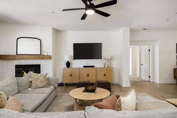 Palm Springs, CA 92262,955 Alta Cresta