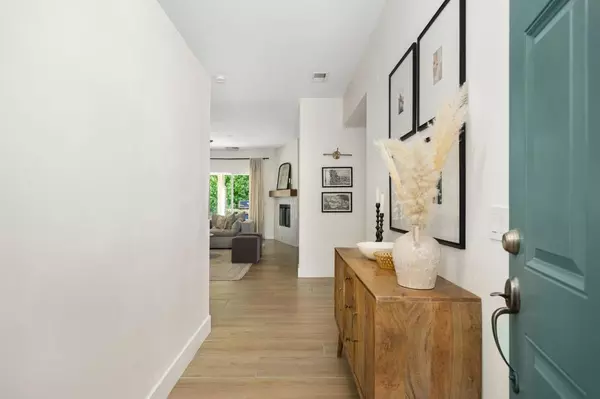 Palm Springs, CA 92262,955 Alta Cresta