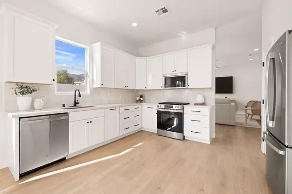 La Quinta, CA 92253,53745 Avenida Madero