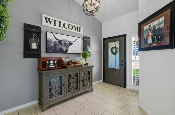 Palm Desert, CA 92211,77611 Calle Las Brisas S