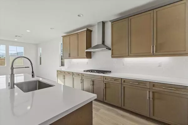 La Quinta, CA 92253,57683 Cantata DR