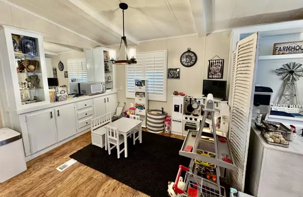 Indio, CA 92201,46618 Madison ST #98