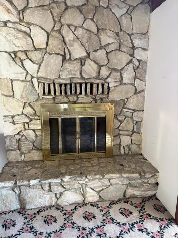 Morongo Valley, CA 92256,49191 Cedar DR