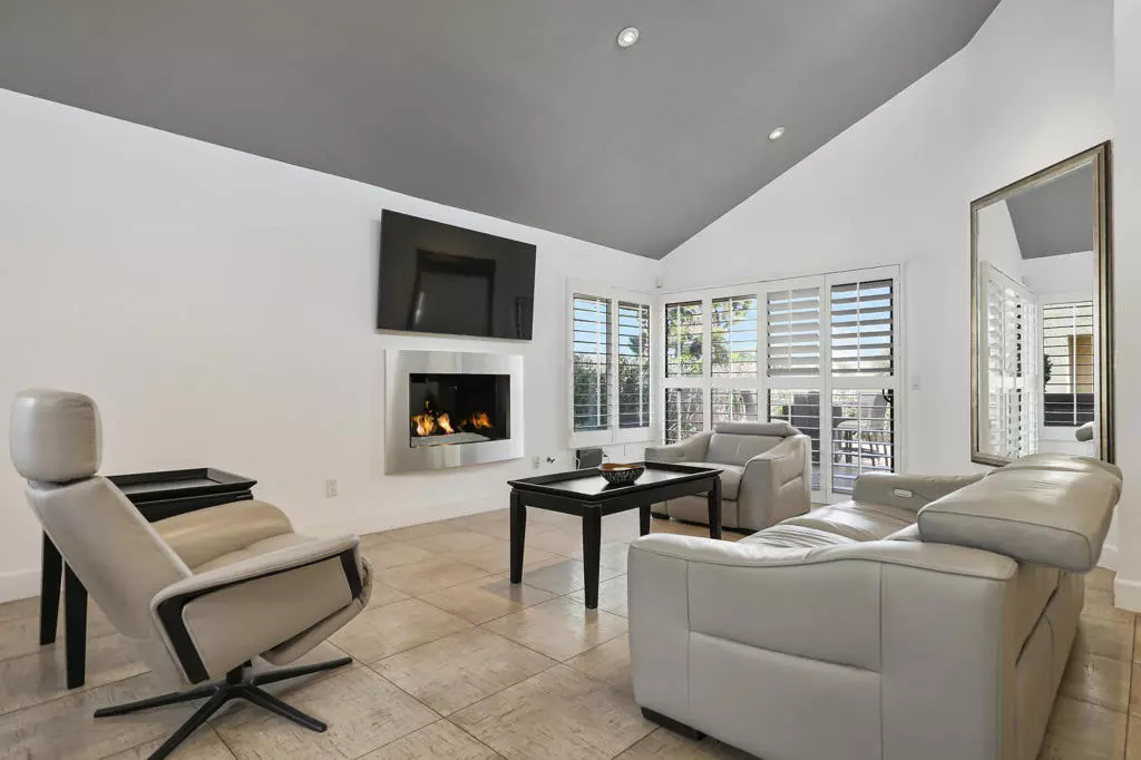 Palm Desert, CA 92260,41733 Aventine CT