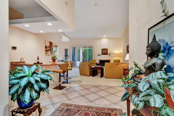 Rancho Mirage, CA 92270,47 Mission Palms E