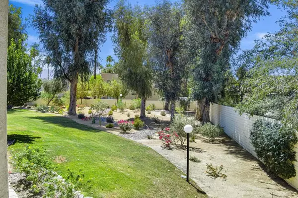 Palm Desert, CA 92260,45320 Driftwood DR