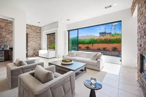 La Quinta, CA 92253,50380 Via Serenidad