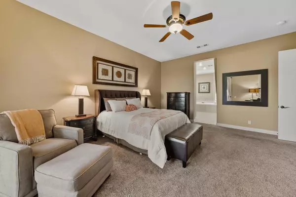 La Quinta, CA 92253,51686 Via Sorrento