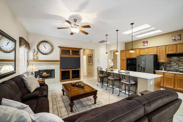 Palm Desert, CA 92211,35707 Stonebriar DR