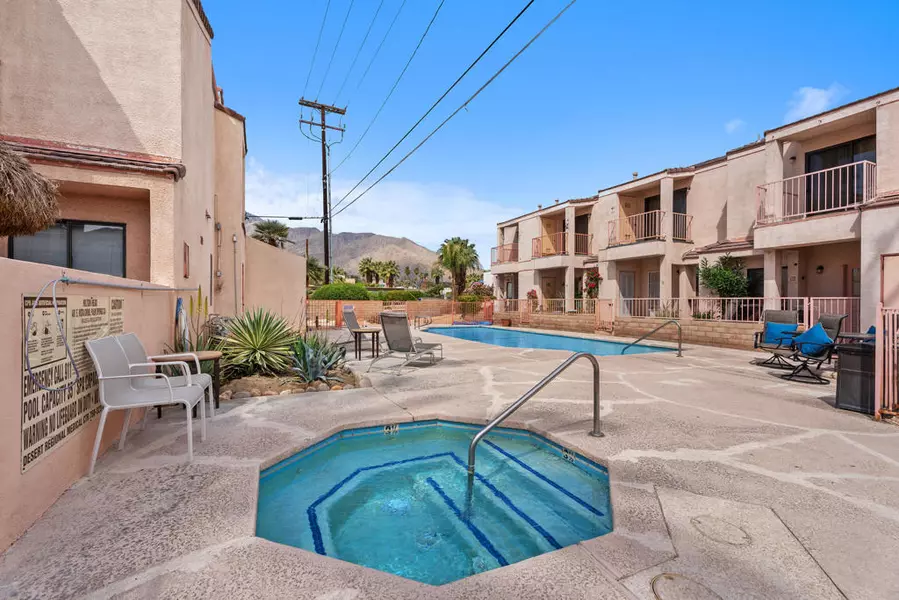 401 E Vista Chino #6, Palm Springs, CA 92262