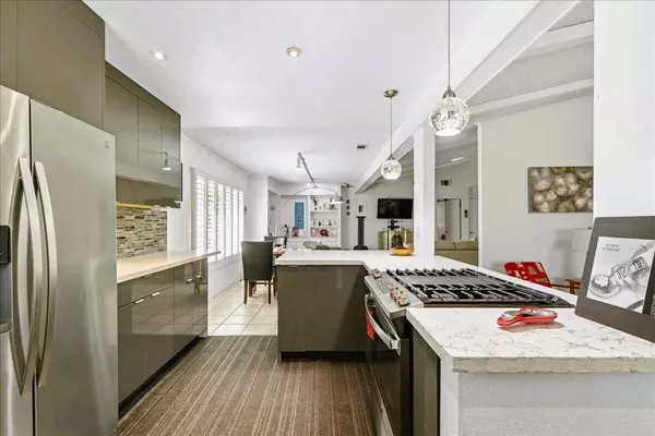 Palm Desert, CA 92260,73974 Zircon CIR W