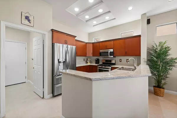 Palm Desert, CA 92211,38537 Fallbrook AVE