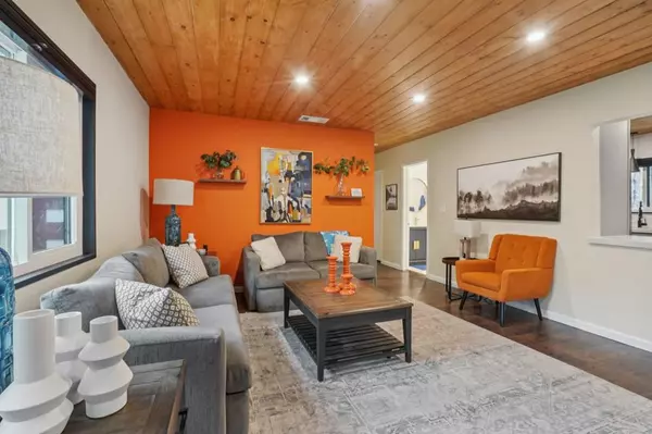 Idyllwild, CA 92549,25340 Marion Ridge