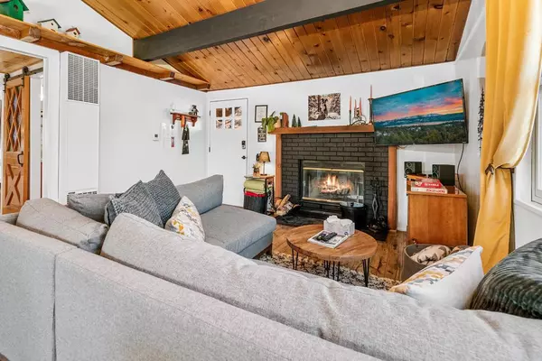 Big Bear, CA 92315,862 Menlo DR