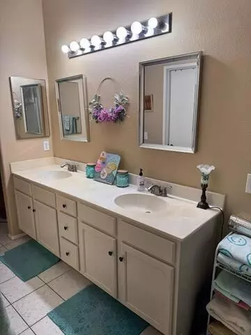 Thousand Palms, CA 92276,31762 Via Pared
