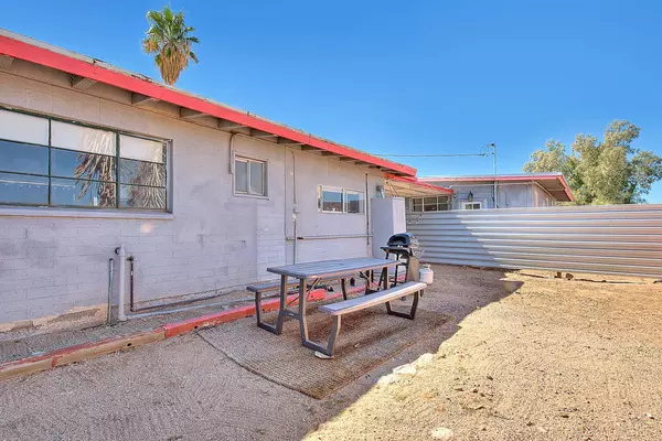 29 Palms, CA 92277,74768 Sunset DR