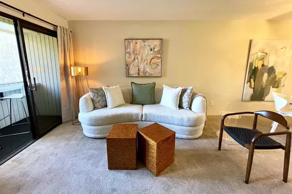 Palm Springs, CA 92262,2822 N Auburn CT #210