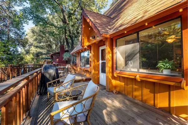 Idyllwild, CA 92549,52172 Acorn LN