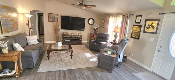 Palm Desert, CA 92260,73646 Cabazon Peak DR