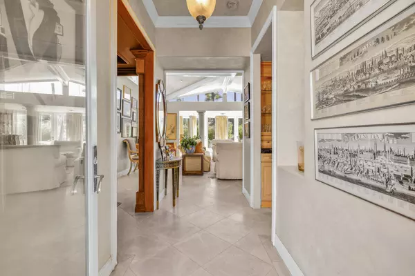 Palm Springs, CA 92264,489 E San Jose RD