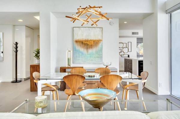 Palm Springs, CA 92262,700 W Racquet Club RD