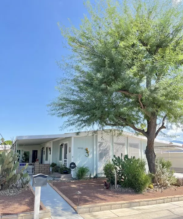 Palm Desert, CA 92260,39705 Manzanita DR