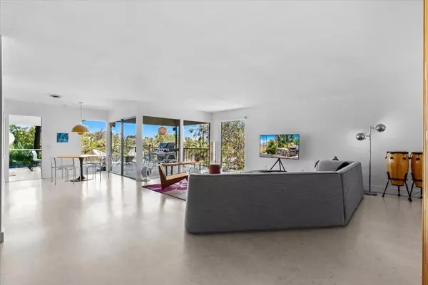 Palm Springs, CA 92264,2020 Southridge DR