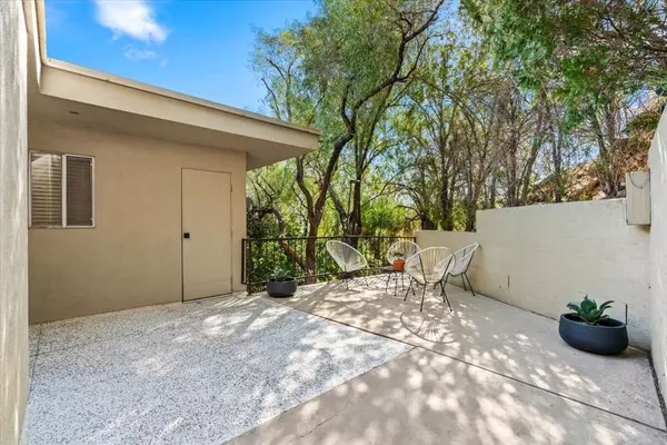 Palm Springs, CA 92264,2020 Southridge DR