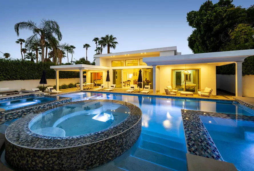 154 E Ocotillo AVE, Palm Springs, CA 92264