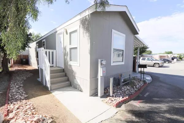 Desert Hot Springs, CA 92240,15685 Palm DR #17