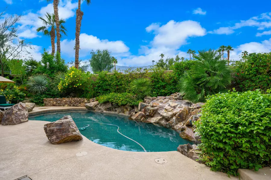 48285 Monterra CIR W, Palm Desert, CA 92260
