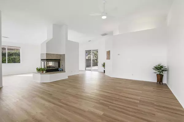 La Quinta, CA 92253,79624 Morning Glory CT