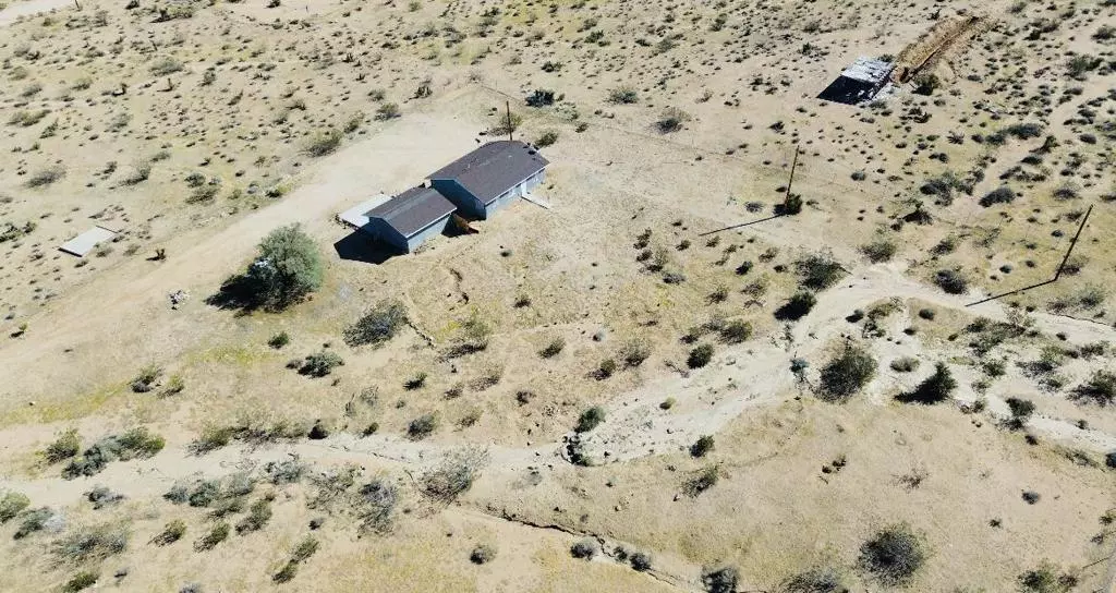1863 Cypress LN, Landers, CA 92285