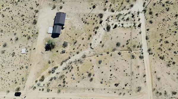 Landers, CA 92285,1863 Cypress LN
