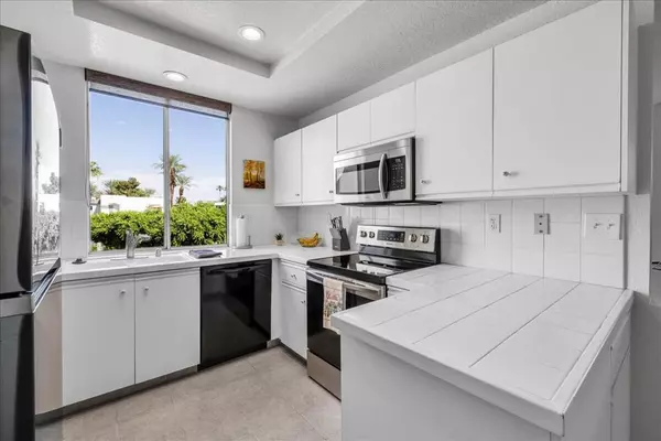 Palm Springs, CA 92262,401 S El Cielo RD #114