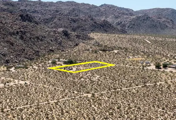29 Palms, CA 92277,67428 Sullivan RD
