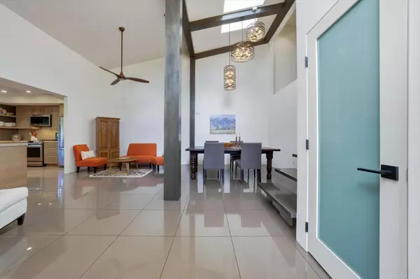 Palm Springs, CA 92262,287 S Civic DR