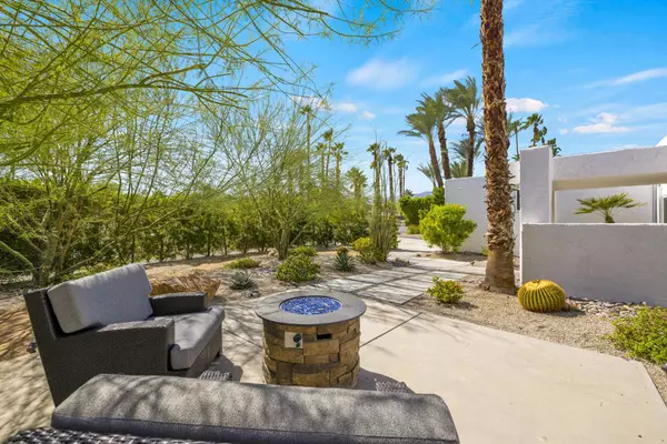 Rancho Mirage, CA 92270,70880 Sunny LN