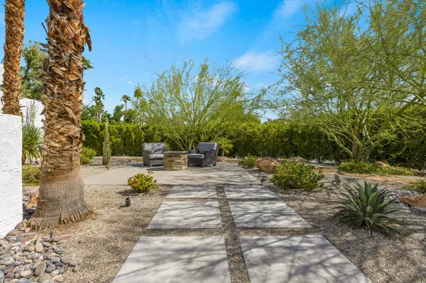 Rancho Mirage, CA 92270,70880 Sunny LN