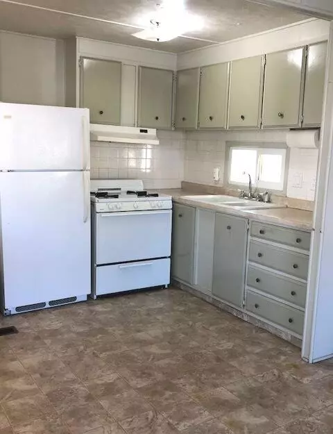 Cathedral City, CA 92234,326 Coyote